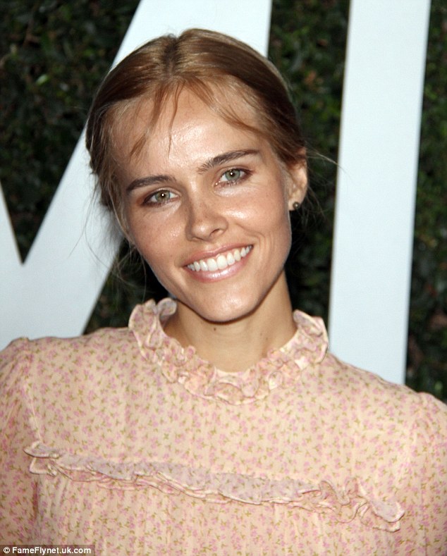 derek beverly recommends isabel lucas naked pic