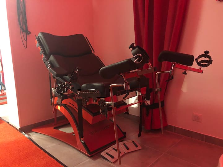 azim abbas recommends Bondage Gyno Chair