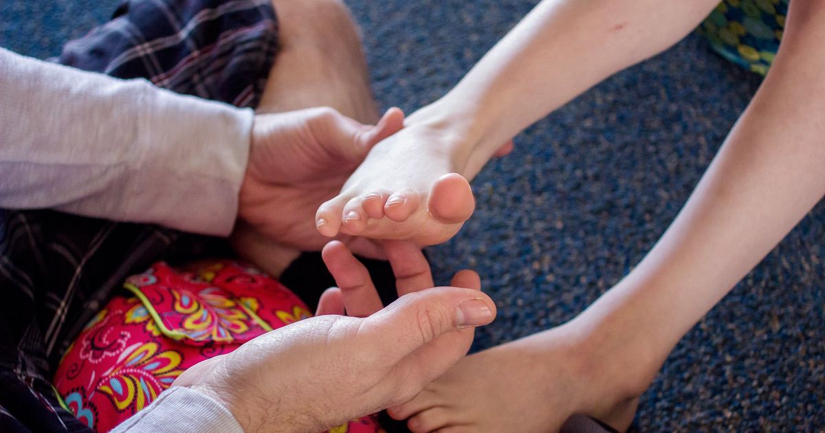 donna harakas recommends chinese tickle torture pic