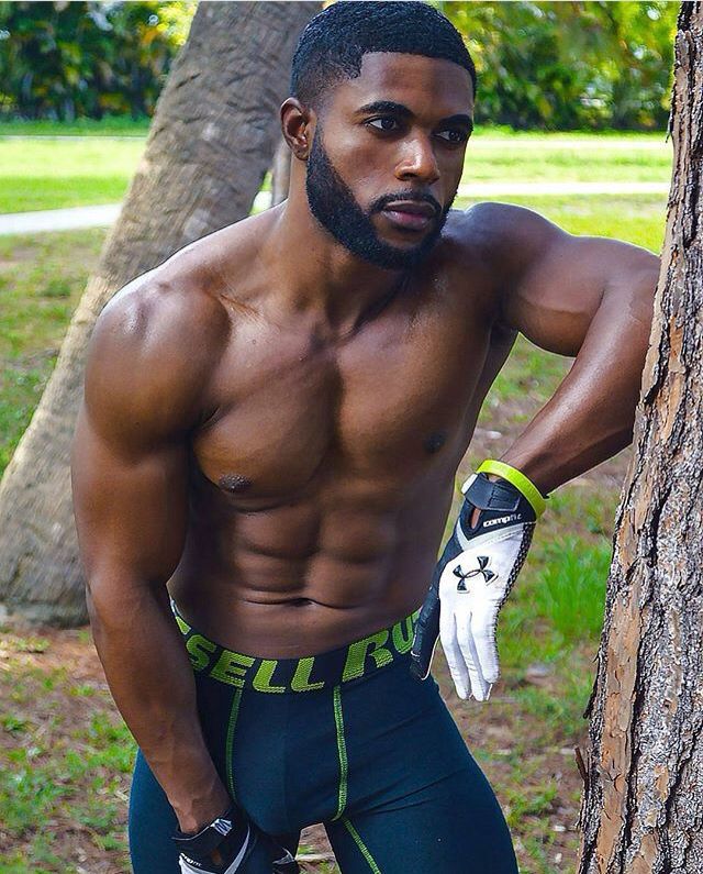 aliaa yusuf add photo tumblr black hunks