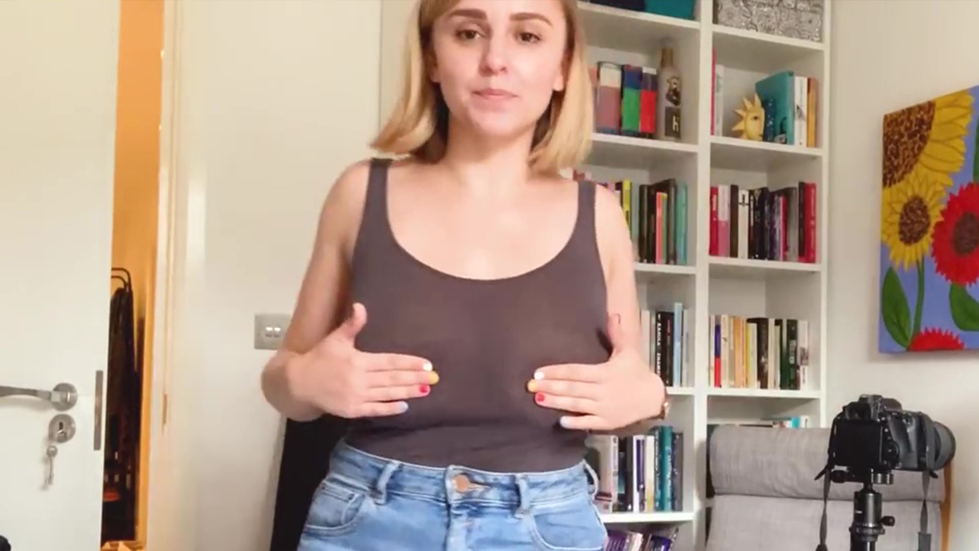 annie steinmetz recommends Dangling Titties