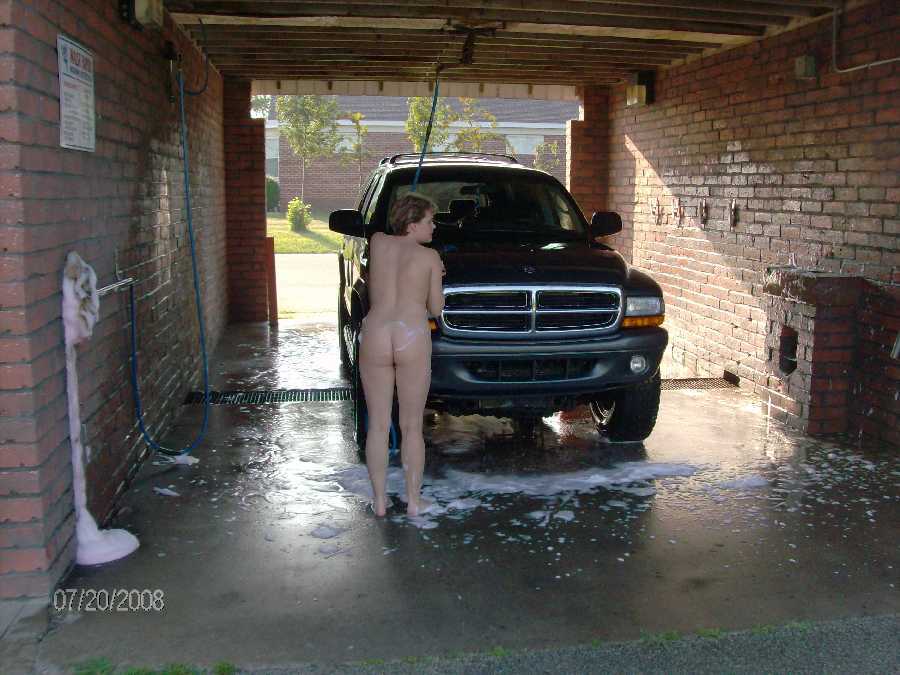 arthur mackay add nude carwash photo