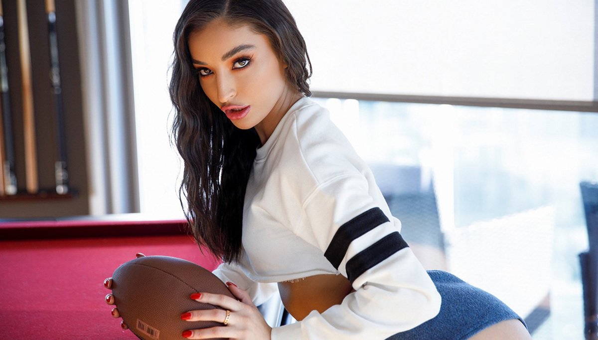 alana bucker recommends emily willis football pic