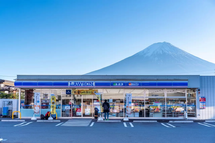 cregg hill share jav convenience store photos