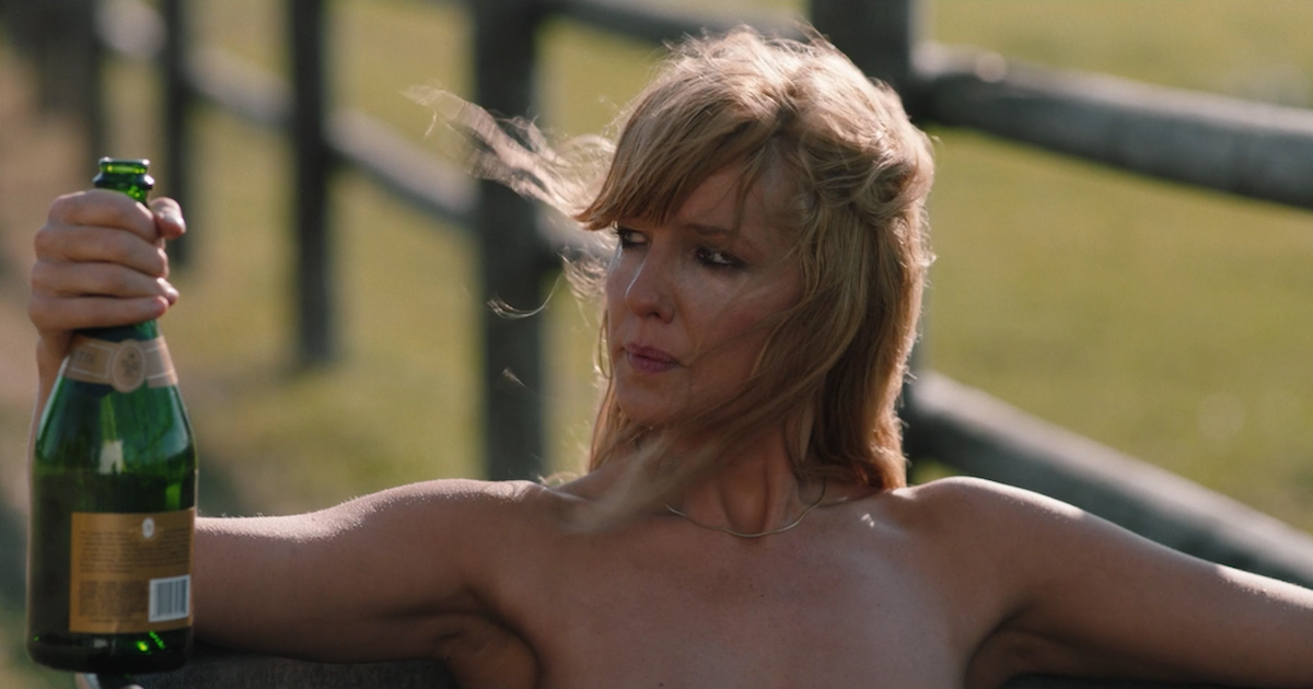 christina haskett recommends Kelly Reilly Titties