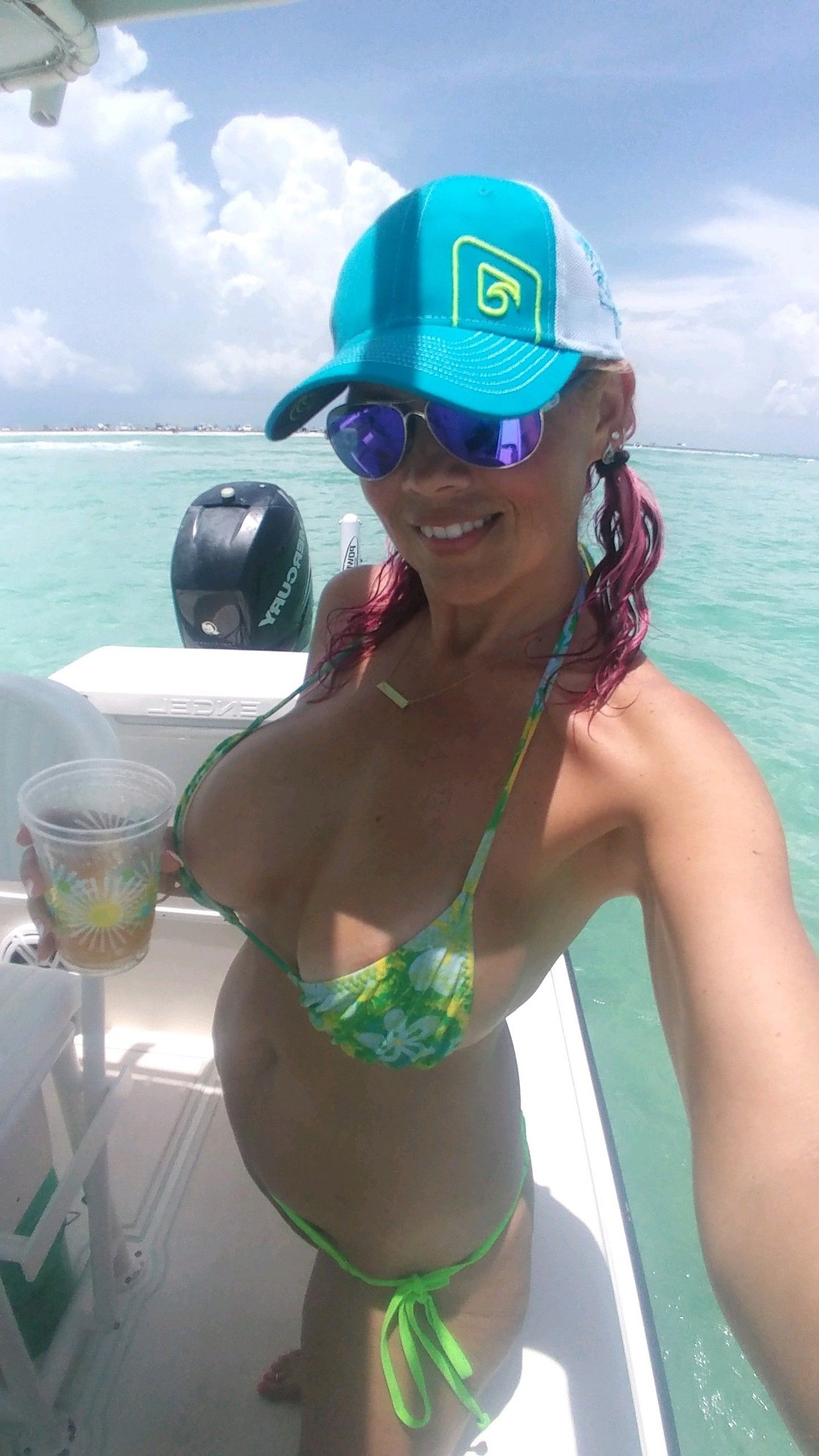 ajhay san juan recommends flashing boobs on boat pic