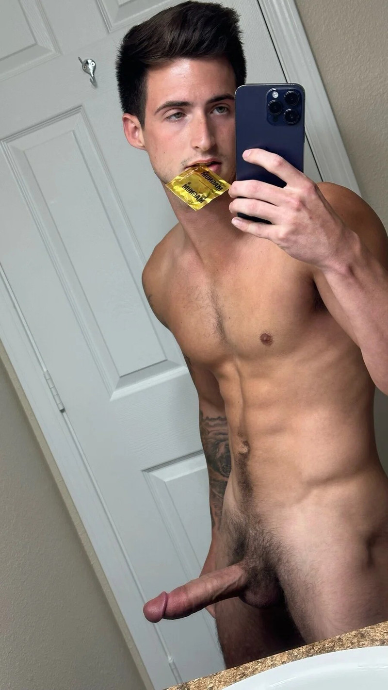 daryl mariano share nude hung male photos