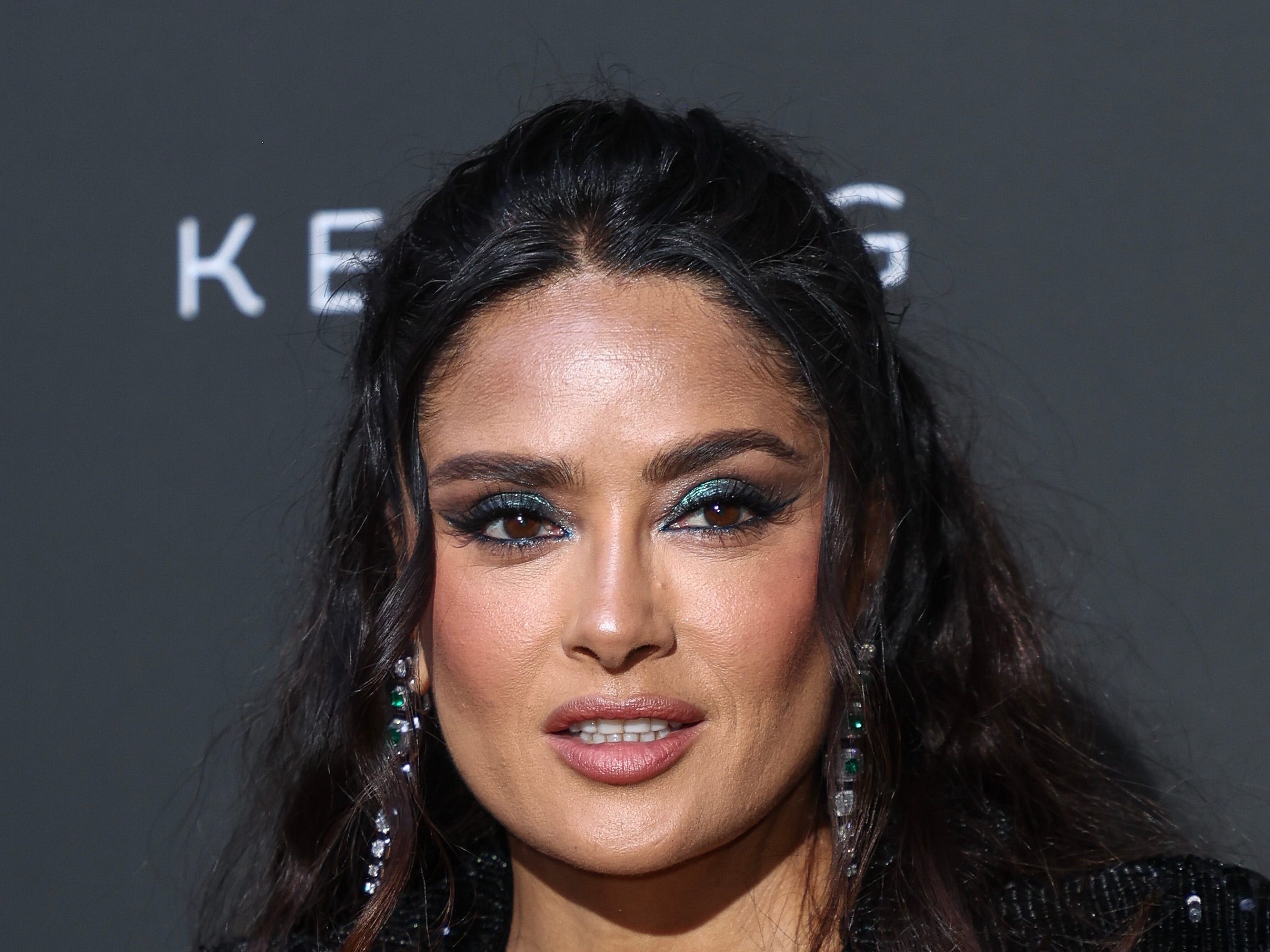 delinda brown recommends salma hayek nude breasts pic