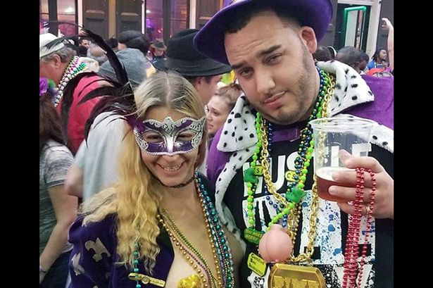 amber lynn brown recommends Flashing Boobs At Mardi Gras