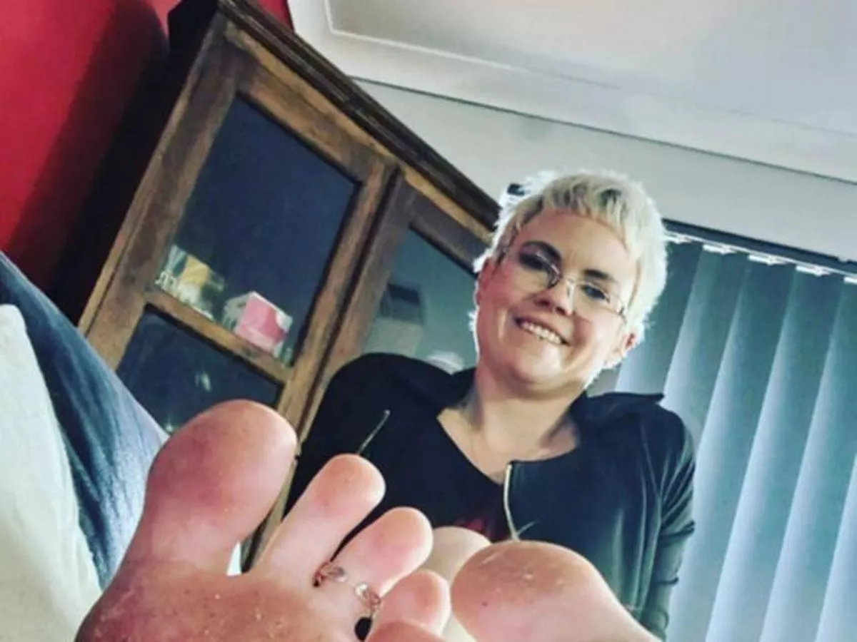 carolyn voss share foot fetish gang photos