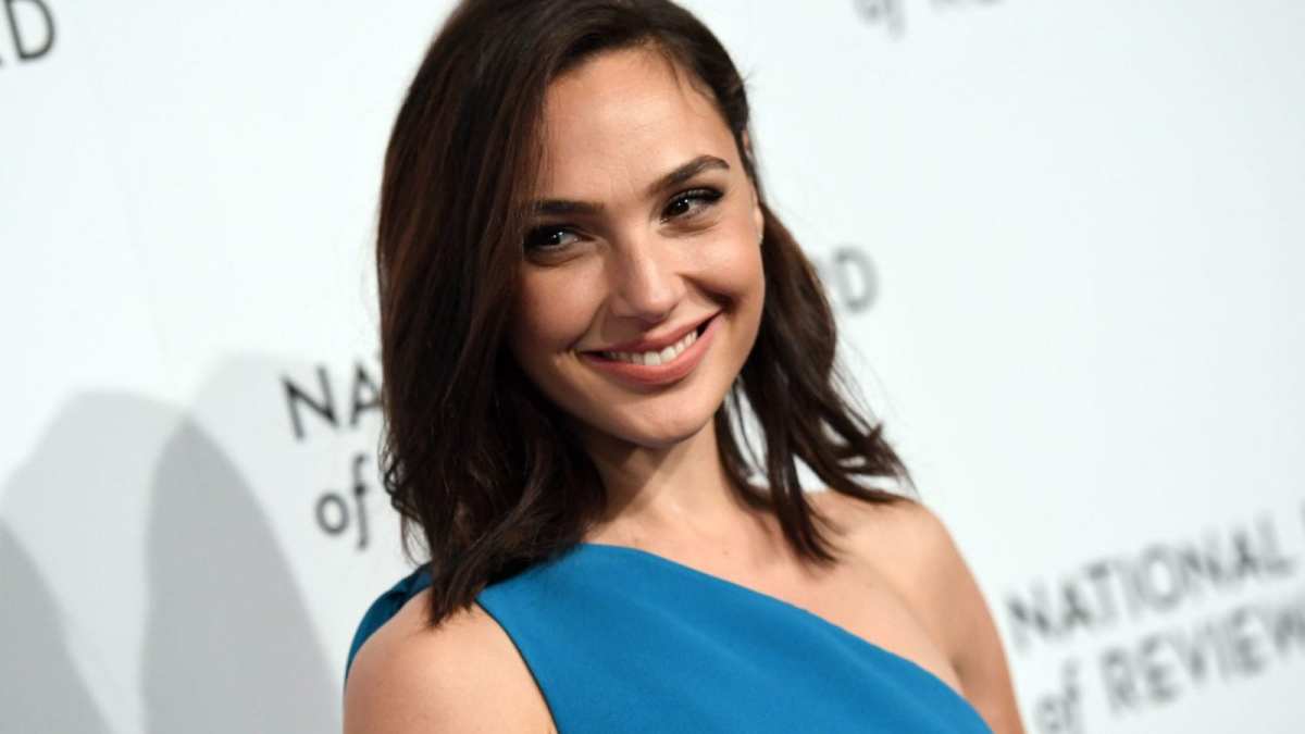 adam kinsinger share gal gadot deepfake porn photos