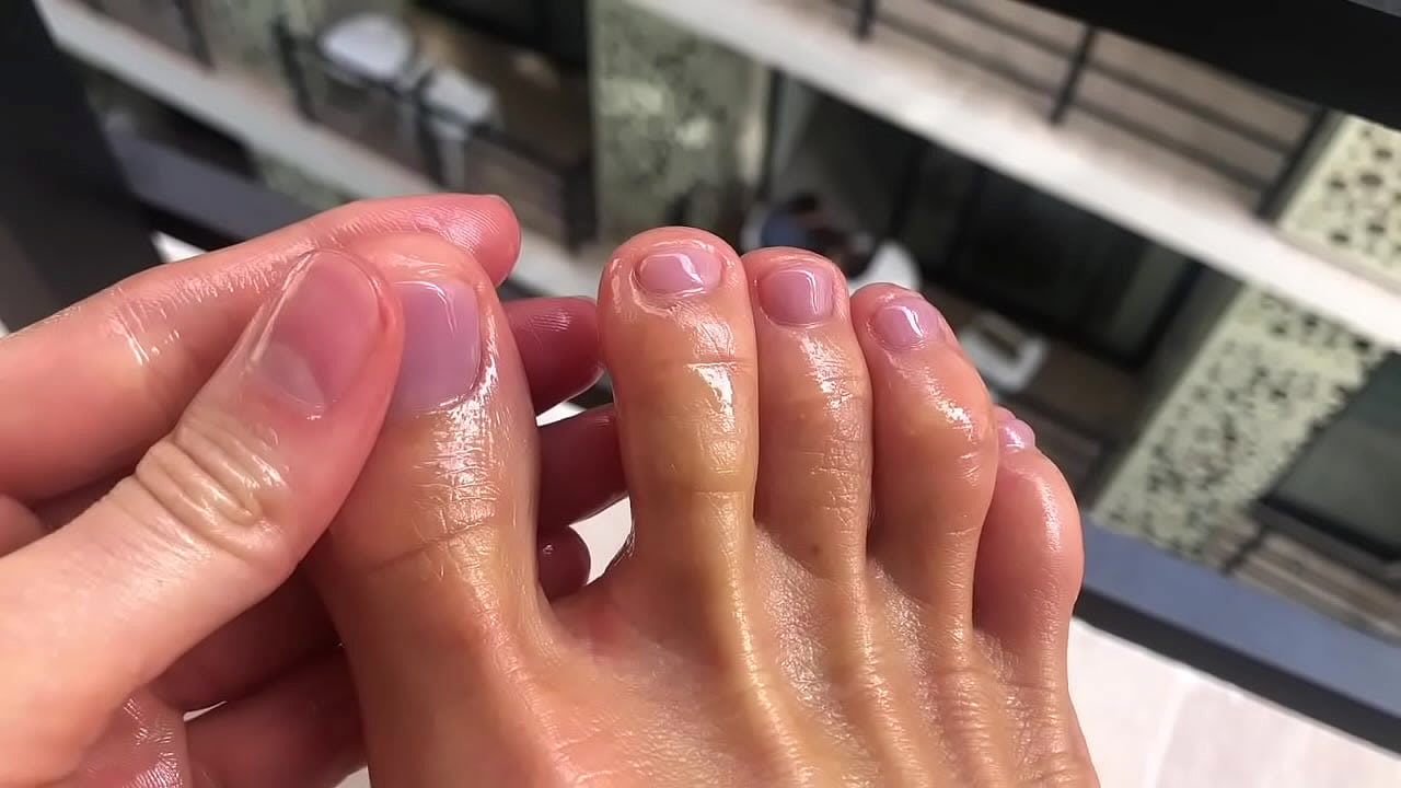 cathy scholl recommends Gina Gerson Feet