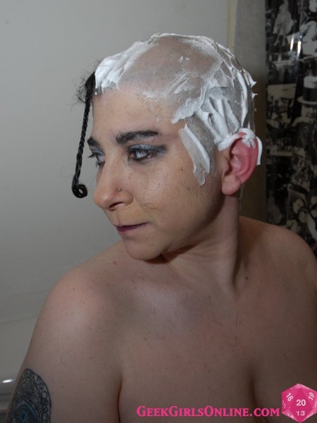 deanna dale recommends Head Shaving Porn