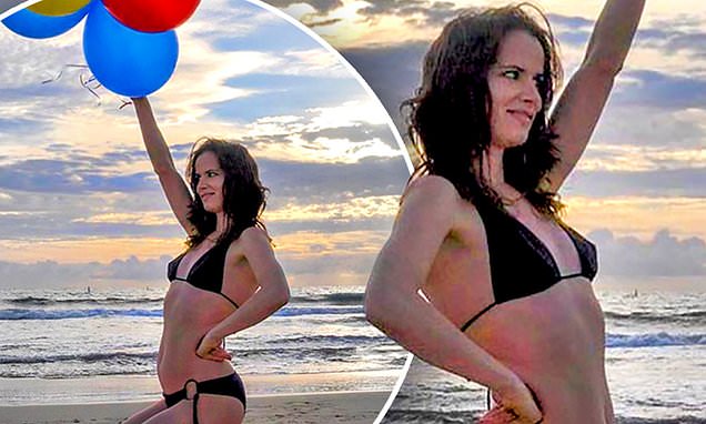 barbara mccaffery share juliette lewis bikini photos