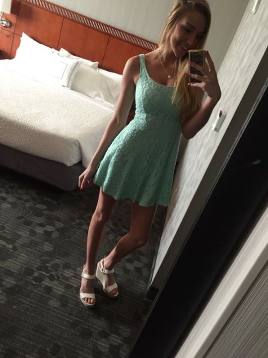 dominic dempsey share kendra sunderland webcam photos