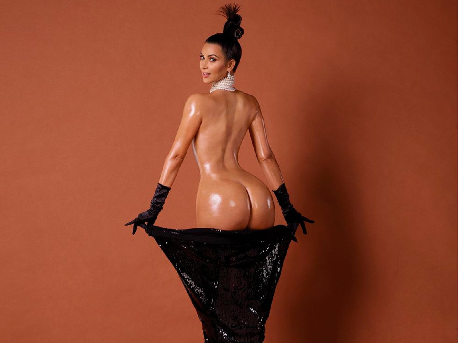 ben lucek recommends kim kardashian look alike porn pic