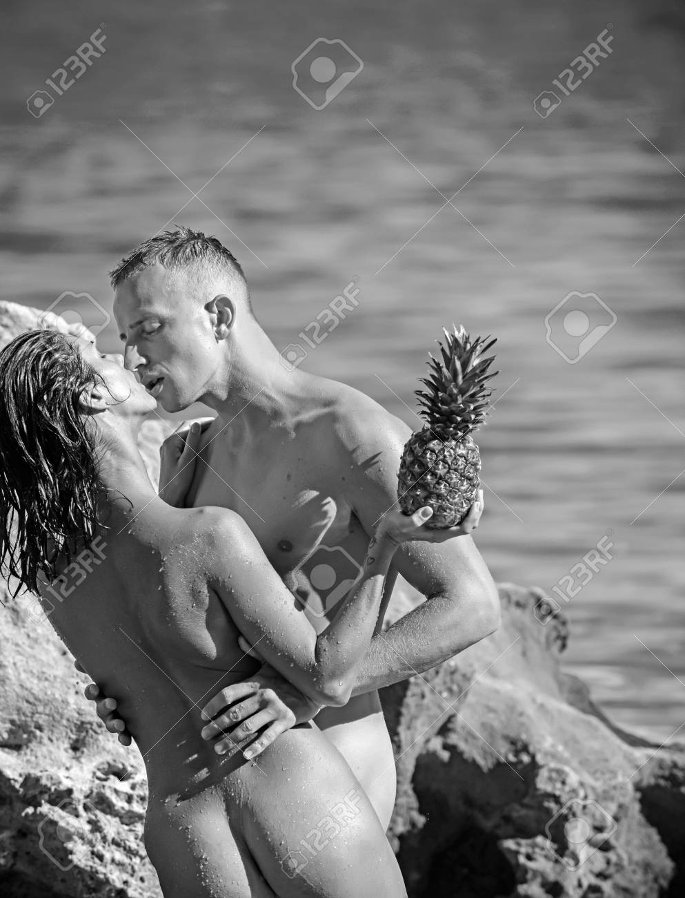 bonnie fitzsimmons share naked couples on the beach photos