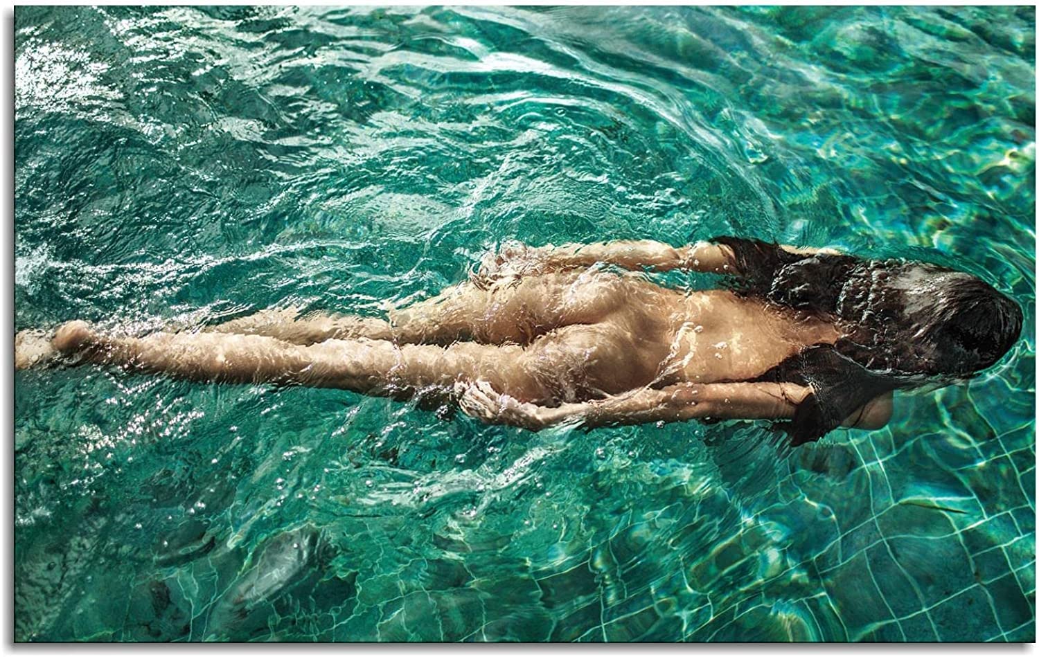 naked women swimming