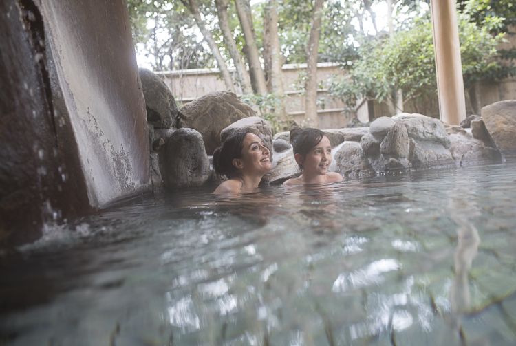 connie porter recommends nude bath in japan pic