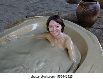 donna lilley recommends nude mud bathing pic