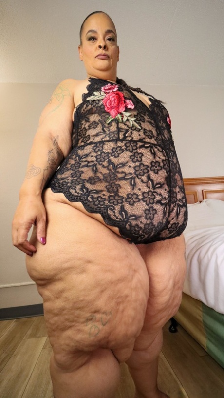 deedee devine share porn ssbbw photos