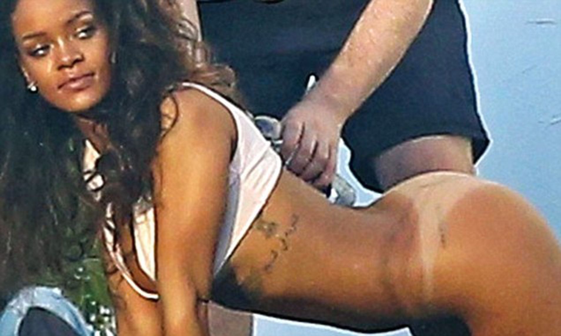 Rihanna Photoshoot Nude top gifs