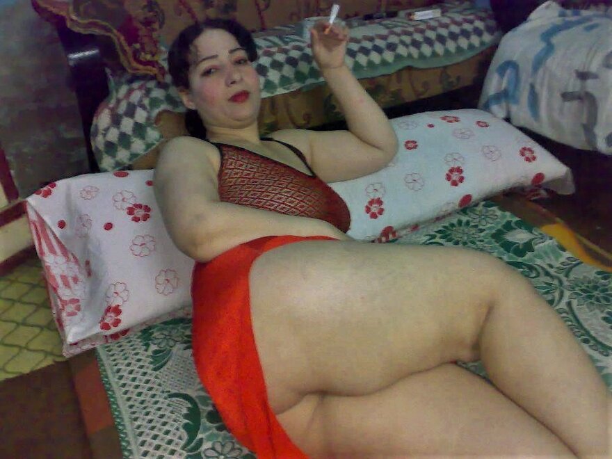 ananya deb recommends sexy naked chubby women pic