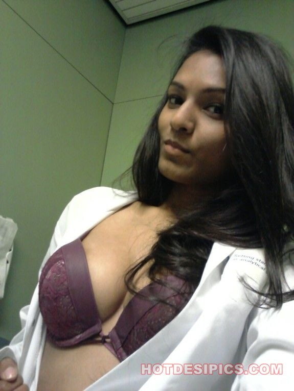 Best of Sexy nude doctor