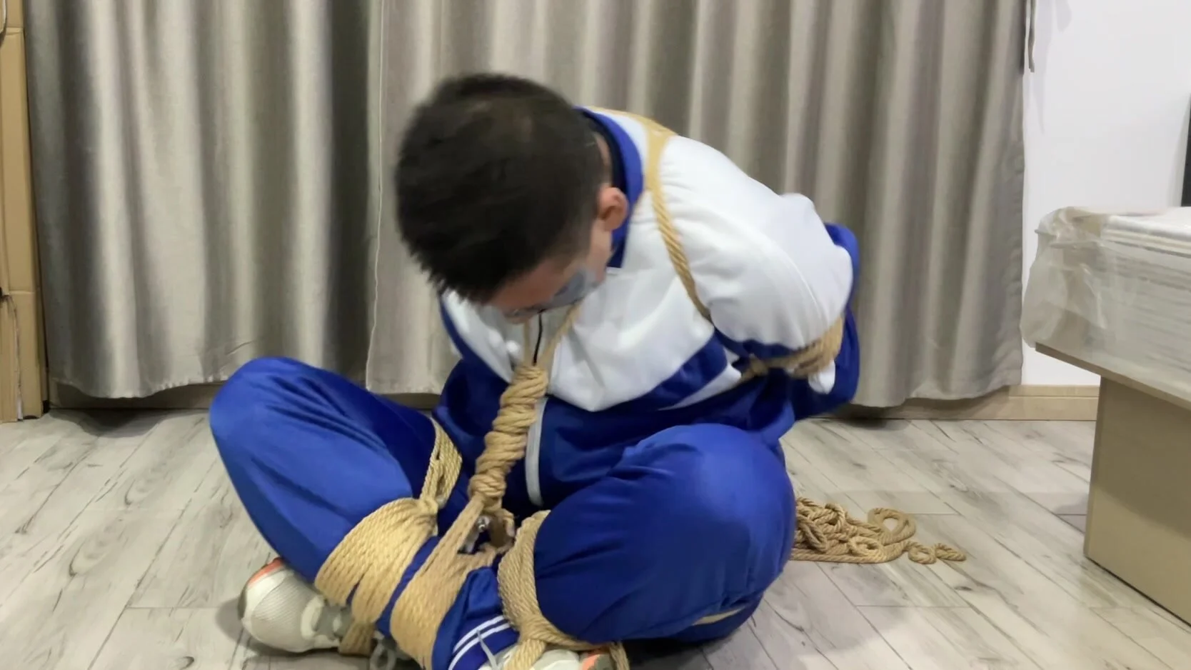 bonny victor recommends Shrimp Tie Bondage