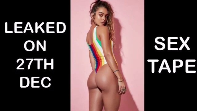 Best of Sommer ray leaked nudes