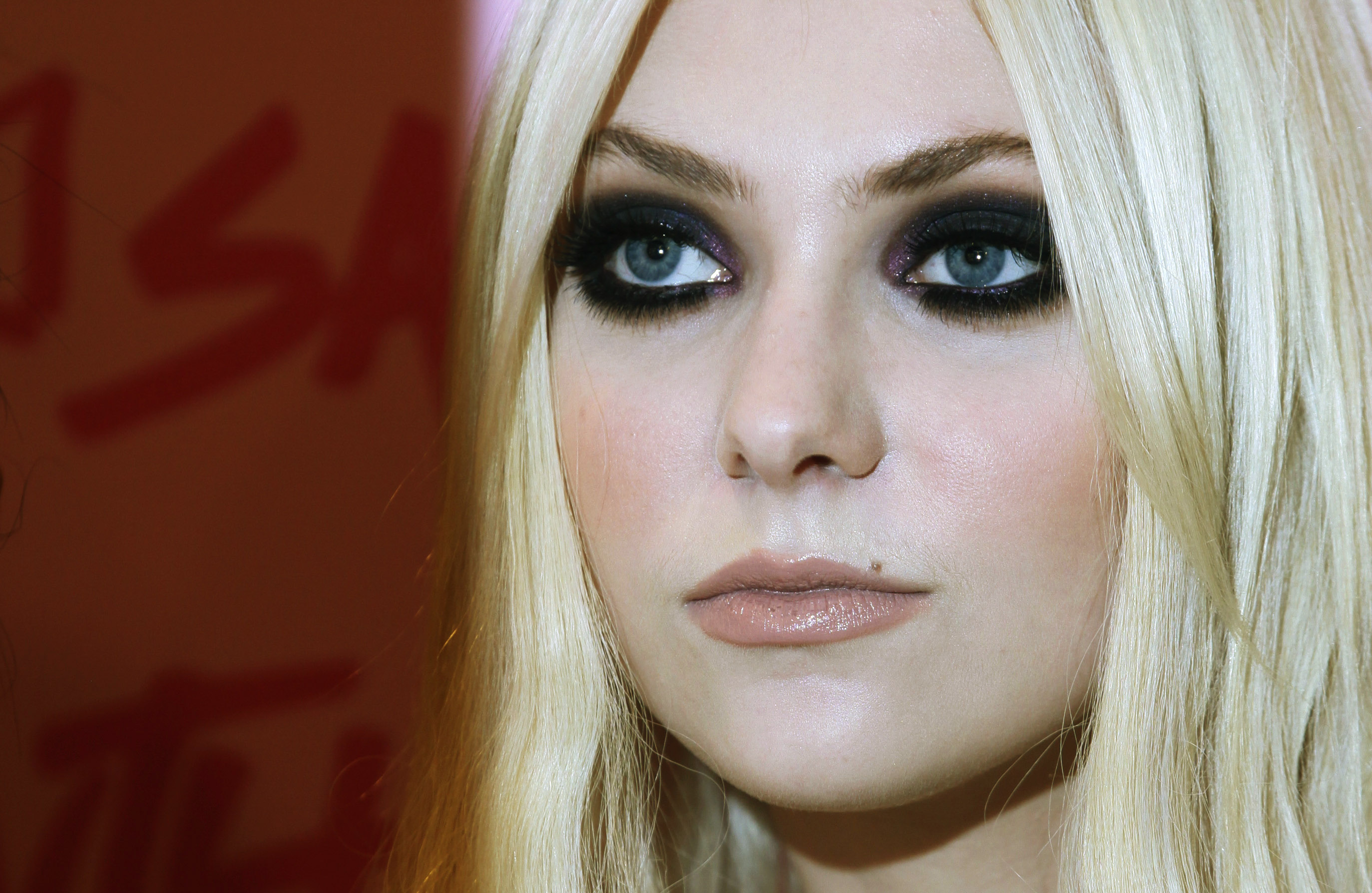 bob hazzard recommends taylor momsen nude pics pic