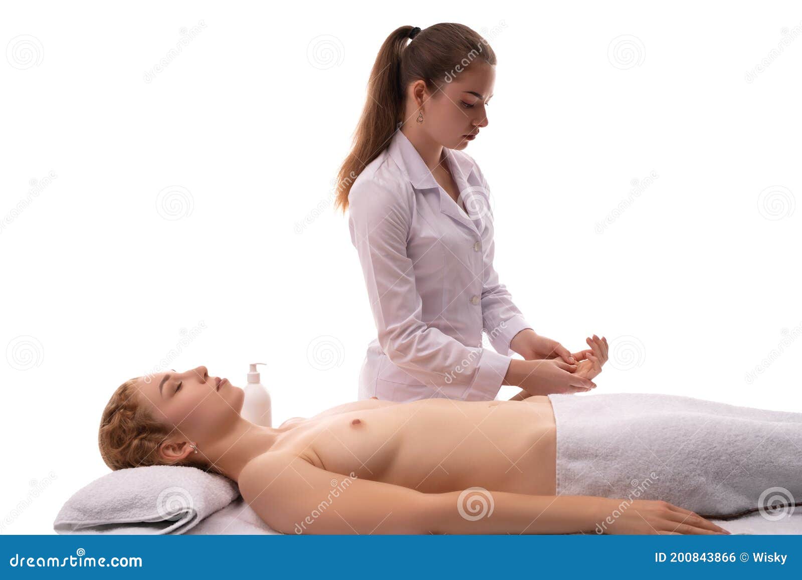 alexandra milicevic add toples massage photo