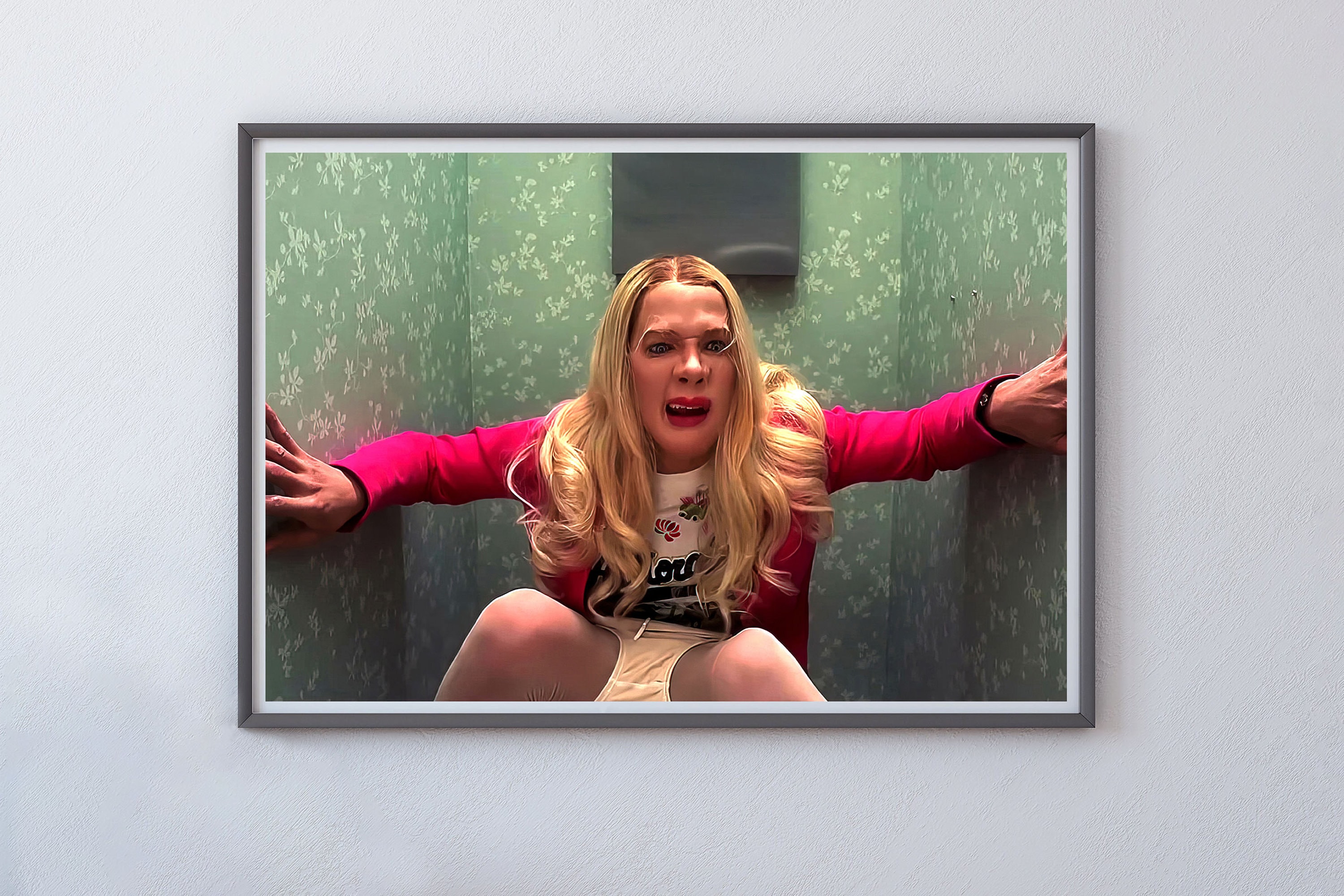 amanda rork recommends white chicks bathroom scene pic