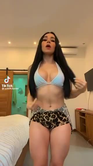 daisy marshall recommends Yuliett Torres Nude